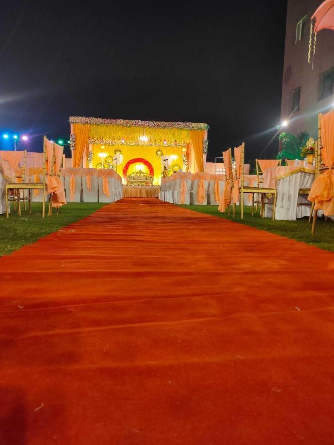 Hotel The Golf 1 Lucknow Exterior photo
